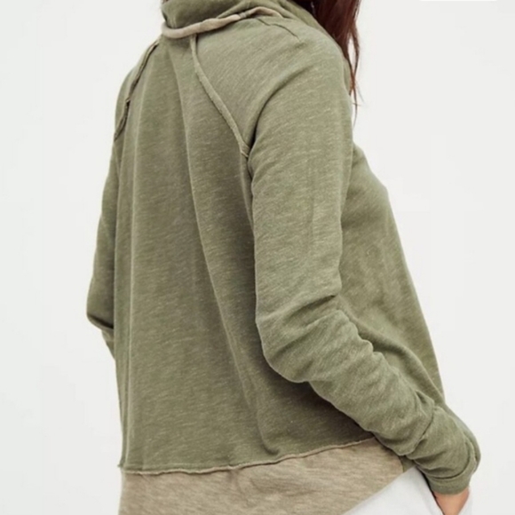FREE PEOPLE Olive Green Cowl Neck Pull-Over Sweater ONE BODY UN Corp - Picture 3 of 12